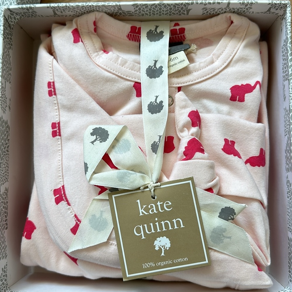 NWT! Kate Quinn gift set: nightgown, knot hat, receiving blanket, sz 3-6 months - Picture 3 of 5